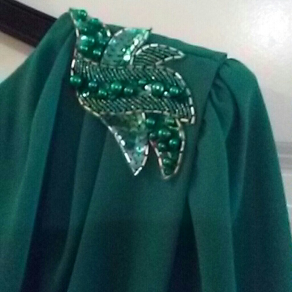 Dress - Picture 2 of 4